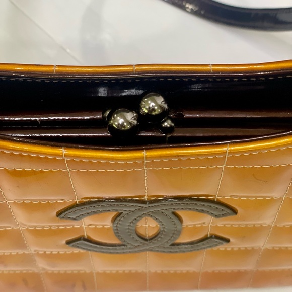 CHANEL Coco Kisslock Chocolate Bar Long handle Shoulder Bag - Picture 6 of 9